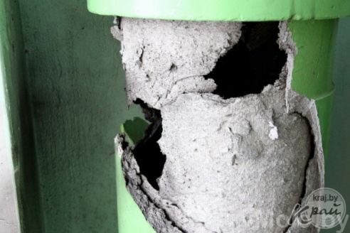 Из-за пожара в мусоропроводе пришлось эвакуировать жильцов дома