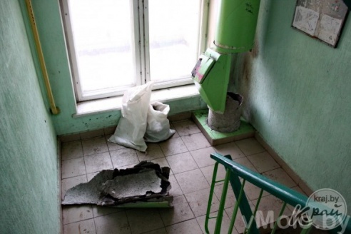 Из-за пожара в мусоропроводе пришлось эвакуировать жильцов дома