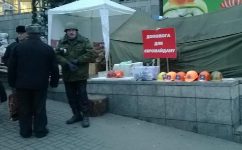 Адна гадзіна на Майдане (фотарэпартаж)