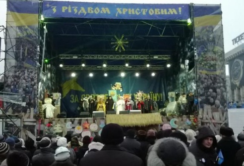 Адна гадзіна на Майдане (фотарэпартаж)