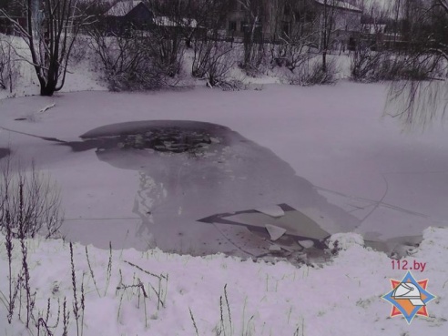 В Светлогорске третьеклассник провалился под лед и погиб от переохлаждения (фото)