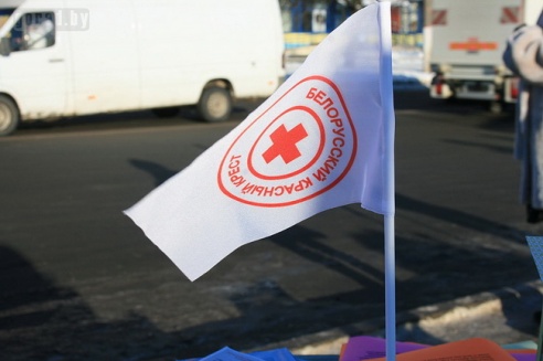 Могилевчане пьют чай на остановках