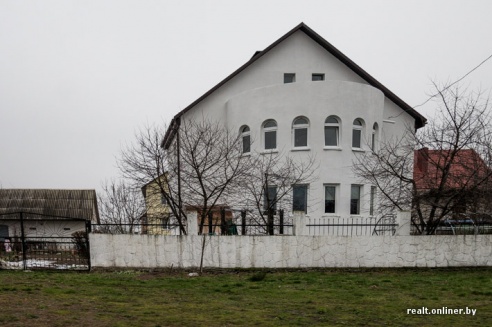 Фотофакт: «Долина нищих» — квартал коттеджей обеспеченных жителей Солигорска