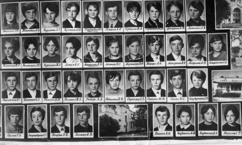 Нет возраста.Есть только наши семнадцать лет