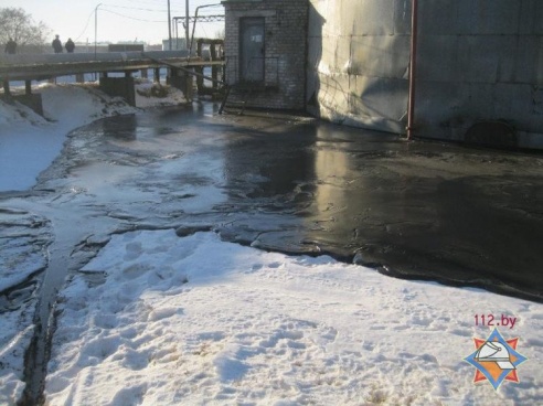 В Пинске на территории мини-ТЭЦ произошла утечка мазута