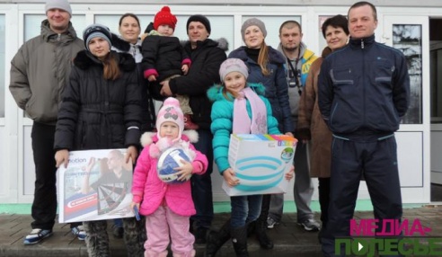 Праздник «Дружная семья» собрал сильных, ловких, смелых