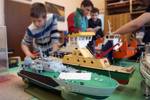 В Слуцке стартовали соревнования по судомодельному спорту