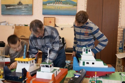 В Слуцке стартовали соревнования по судомодельному спорту