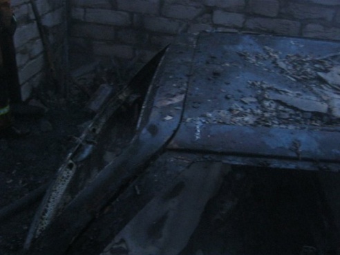 В Горецком районе из-за пожара в гараже сгорел WV Passat