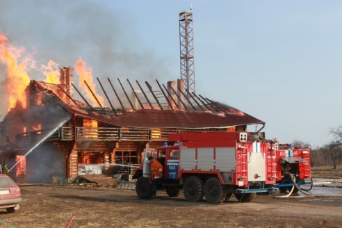 У Браслаўскім раёне згарэў катэдж прадпрымальніка