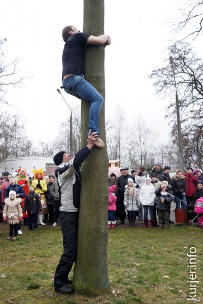 Случчане попрощались с зимой
