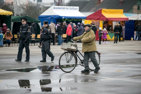 Масленку сустракаем, блінцы з мёдам выпякаем (фота)