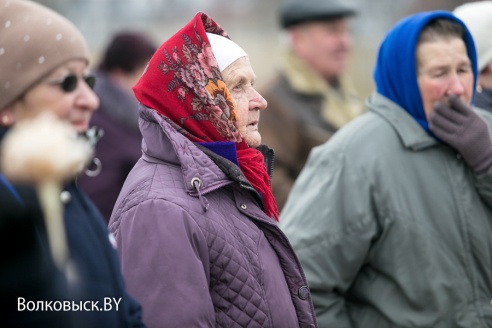 Масленку сустракаем, блінцы з мёдам выпякаем (фота)