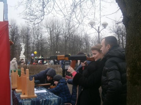 В Барановичах отметили Масленицу