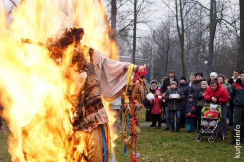 Случчане попрощались с зимой