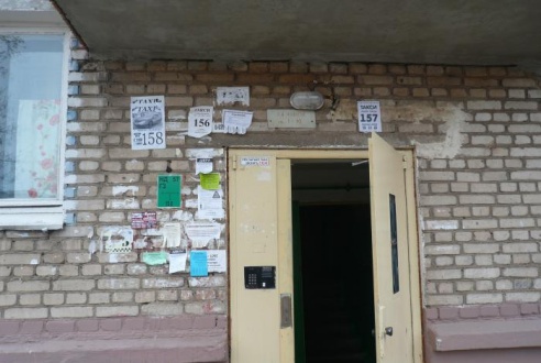 Кто портит вид наших подъездов?