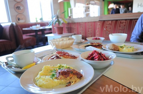 Обед в ресторане Ливио: быстрое обслуживание и вкусная еда за 35 000 руб.