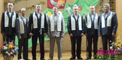 Участники вокального ансамбля Столинрайгаза рассказали о своём увлечении