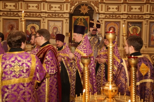 Поклонение Кресту Господню