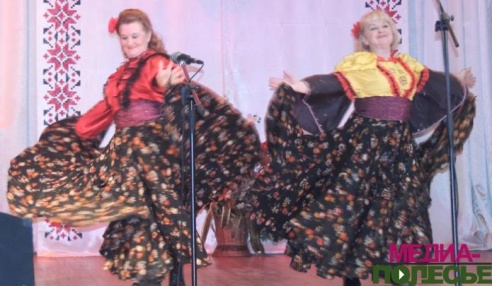 «Не стареют душой ветераны»: поют, танцуют, мастерят