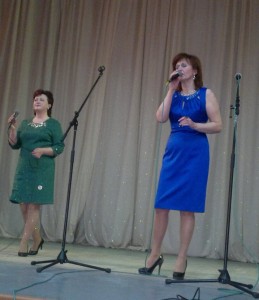 НАС РАЗДЕЛЯЮТ КИЛОМЕТРЫ