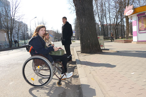 Бобруйск: Центр города непригоден для самостоятельных выездов колясочников