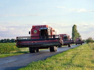 ВОДИТЕЛЬ СЕЛЬХОЗТЕХНИКИ НА КОНТРОЛЕ!