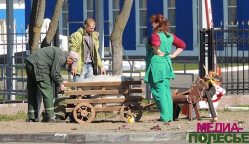 «Чтобы было чисто и приятно всем»: в районе проходит месячник по благоустройству