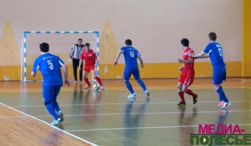 Мини-футбол. У «Базара» и «Гранита» ещё остаются шансы на лучшую жизнь