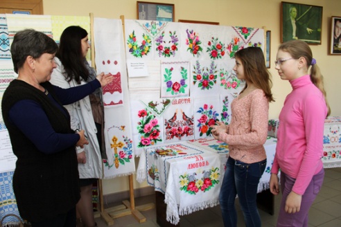 Творчыя калектывы Кобрыншчыны трымалі справаздачу.