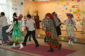 ИНТЕРНАЦИОНАЛЬНАЯ ДРУЖБА ГАРАНТИРОВАНА НАДОЛГО ИНТЕРНАЦИОНАЛЬНАЯ ДРУЖБА ГАРАНТИРОВАНА НАДОЛГО