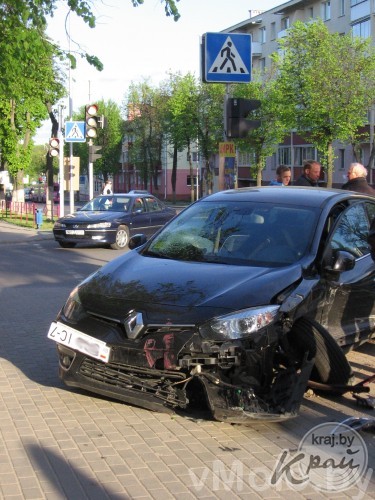 Авария возле музколледжа (+фото)