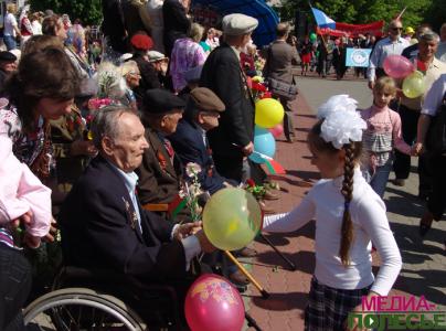 Парад Победы в Лунинце: как это было Парад Победы в Лунинце: как это было