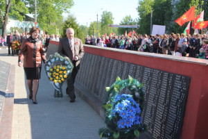 ПРАЗДНИК СО СЛЕЗАМИ НА ГЛАЗАХ…