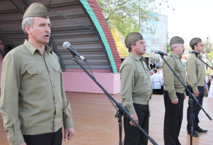 ПРАЗДНИК СО СЛЕЗАМИ НА ГЛАЗАХ…