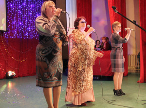 НА СЦЕНЕ ПЕЛА РОДНЯ