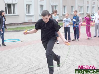 Лето. Радость. Детство: районный праздник для детей Лето. Радость. Детство: районный праздник для детей