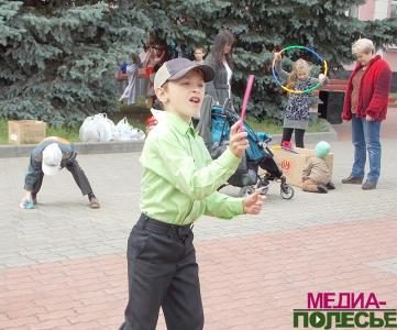 Лето. Радость. Детство: районный праздник для детей Лето. Радость. Детство: районный праздник для детей