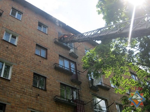 На пожаре спасен житель Пинска
