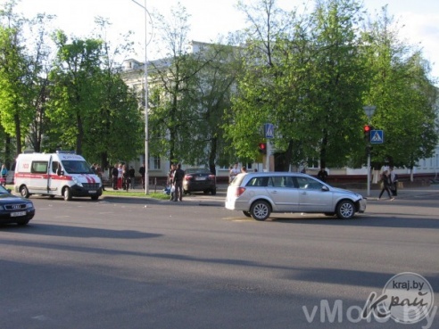 Авария возле музколледжа (+фото)