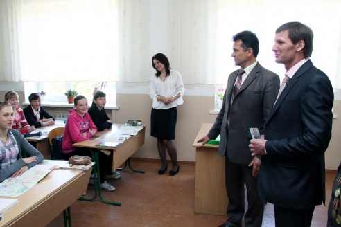 На тэрыторыі Ратненскага раёна адбыўся Міжнародны аўтапрабег «Памяць загінуўшых у нашых сэрцах».