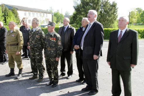 На тэрыторыі Ратненскага раёна адбыўся Міжнародны аўтапрабег «Памяць загінуўшых у нашых сэрцах».