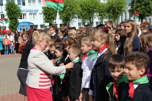 ФОТАРЭПАРТАЖ СА СВЯТКАВАННЯ ДНЯ ДЗЯРЖАЎНАГА ГЕРБА І ДЗЯРЖАЎНАГА СЦЯГА РЭСПУБЛІКІ БЕЛАРУСЬ