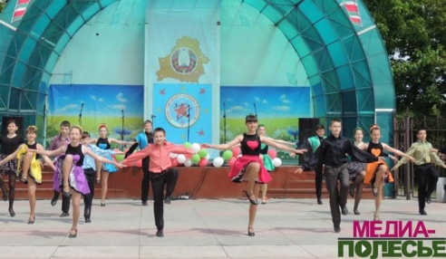 Исполнители 25 лучших номеров стали финалистами районного конкурса