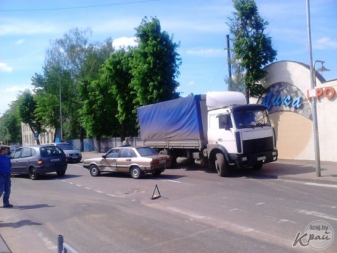 Авария возле Старого Места образовала затор