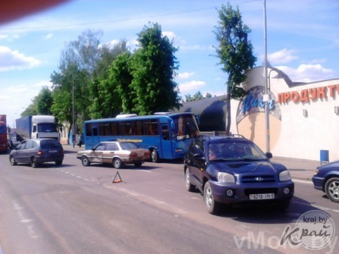 Авария возле Старого Места образовала затор