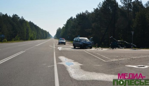 В Лунинецком районе в ДТП погибли три женщины, пассажирки «Рено»