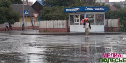 За трое суток в Лунинце выпала месячная норма осадков