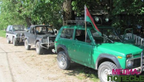 Лунинецкая ГАИ ударила автопробегом по бездорожью