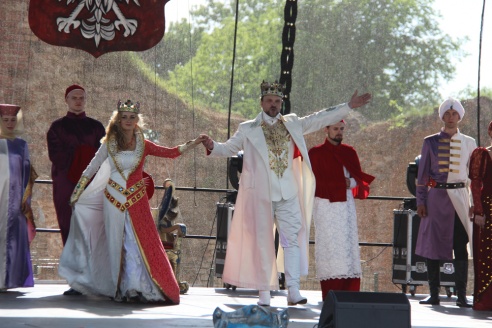 Ля сцен Гальшанскага замка гісторыя ажывае